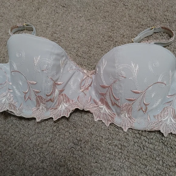 Dainty Balconette Bra - Picture 1 of 4